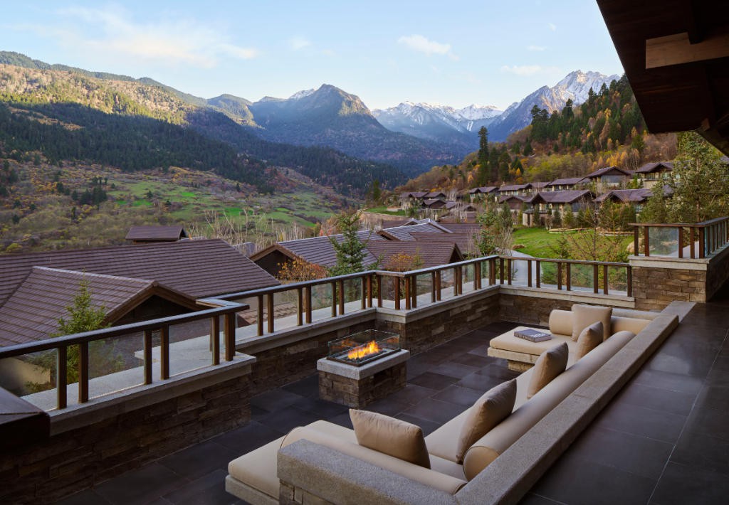 Ritz-Carlton-Reserve-Jiuzhaigou-1.jpg